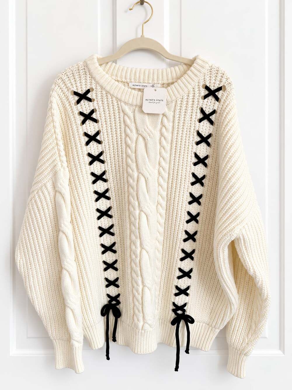 Altar'd State Violetta Whipstitch Pullover Sweater Size M Ivory Black -NWT